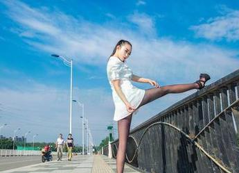 AISS爱丝(钻石版) – 必看！亚美依这位名副其实的御姐，免费图片居然值得我耗时间了！