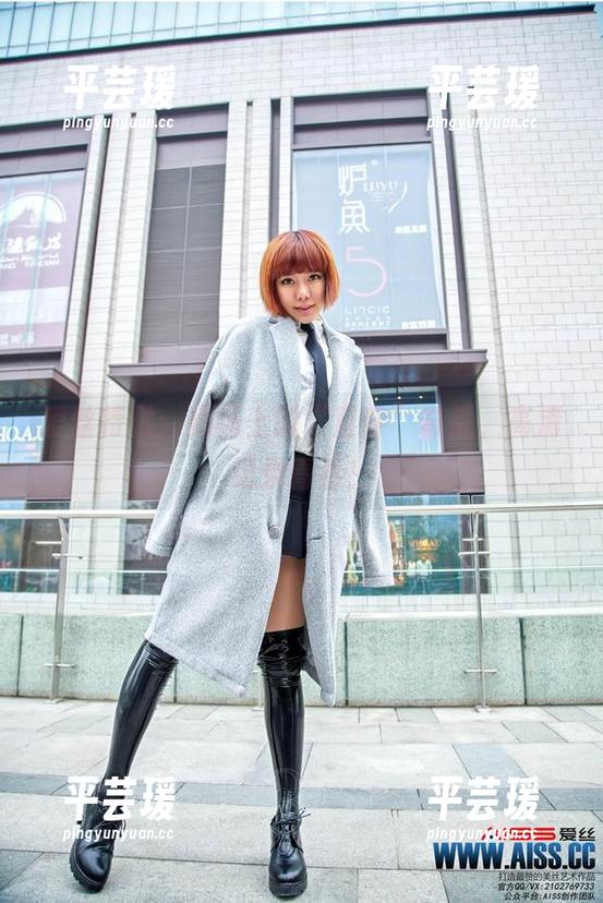 爱丝特供：操场上的“直穿”奇遇，高清记录青春！