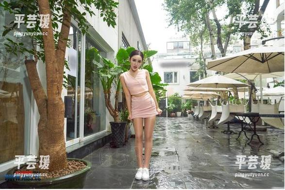 白日下的丝想家——爱丝全套图集，懒散之间的想象