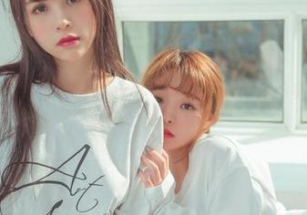 BoLoli菠萝社 – 柳侑绮Sevenbaby的泳池写真，分享一下那个遇水不起雾的心情吧！