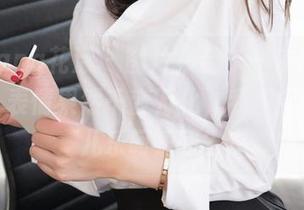 HuaYang花漾 – 图片集合——宋KiKi的妹妹，表情果然千变万化，我却只是在这儿乐呵乐呵？