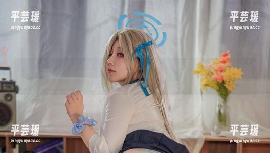 哇哦，KANEKO_咔喵竟然把白衬衫玩得如此淋漓尽致，这绝对是个神奇的作品集和资源哦。