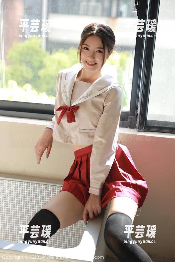 MFStar模范学院 - 免费泳池体验，Dreamy小乔化身水下女神，你敢不敢看？