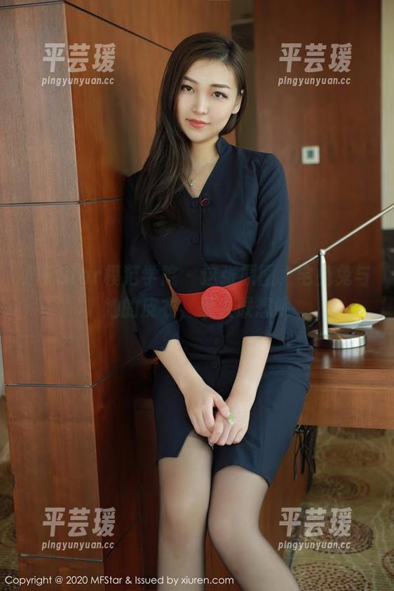 MFStar模范学院 - 这张原图，宅兔兔与她的皮衣，惹人联想呢