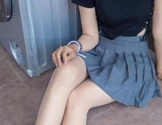 MSLASS梦丝女神 – 小迟的在线写真时间：请欣赏我那无限可能的大长腿！