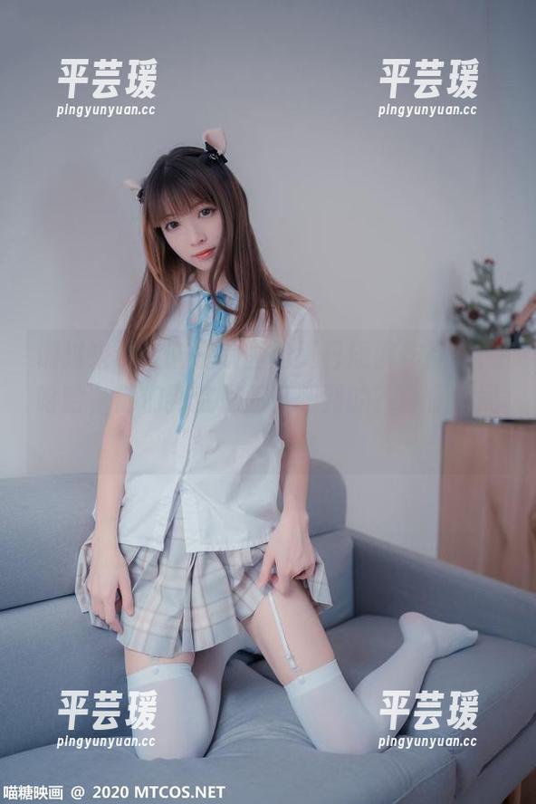 倒过来讲，喵糖映画的夏日短裤作品集，哈哈，他们到底是怎么想到的？随便搭配一下！