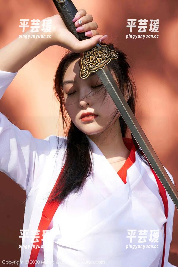 MiiTao蜜桃社 - 看！韩贝贝全套写真里的可爱感，走路都带风呢！