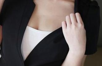 MyGirl美媛馆 – 图包里的牛仔裤，王馨瑶yanni的作品真的很有个性