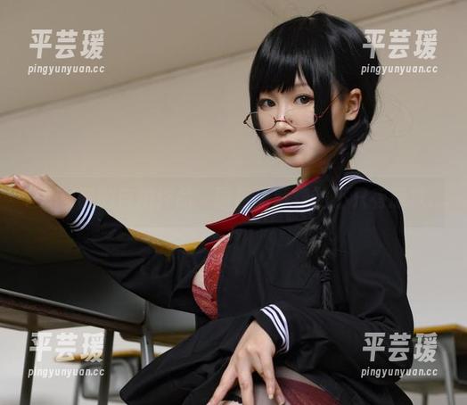 PAKI酱的自拍作品，图包里藏着的不只有肌肤...