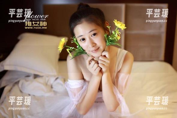 QingDouKe青豆客 - 最新作品集敲响，黄歆苑chobits女王驾到，请勿失礼！