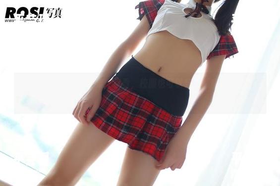 ROSI校服，图片合集：你看，校服也可以穿出‘青春’的极限！