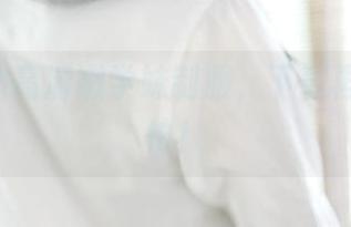 ROSI的高清嫩学妹制服，下载再萌也不怕！