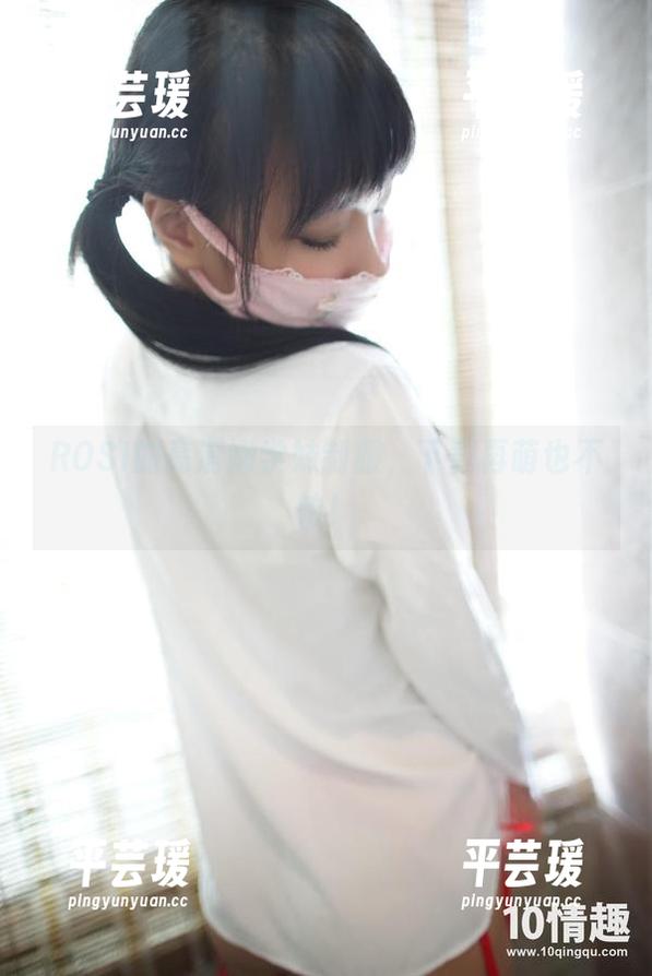 ROSI的高清嫩学妹制服，下载再萌也不怕！