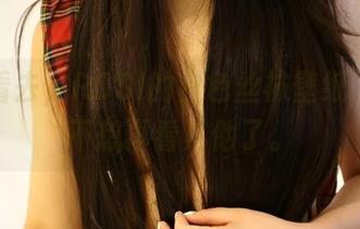 一眼看去，ROSI的白色丝袜壁纸，简直不想再看其他了。