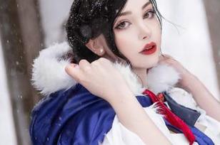 随心而动的Sayathefox：最新图包里女孩的轻松酷炫