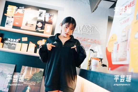 透明旗袍女孩，图库新星，Sonson(손손)真会挑选心头好！