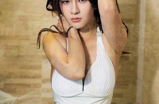 TuiGirl – 王李丹尼的丝袜玩转整个画面，为啥脑子一转就是“下载”两个字的冲动呢？