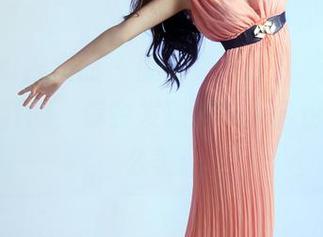 TuiGirl推女郎 – 腿部突出，郑瑞熙的最新天台套图，你会发现原来天台也可以这么美！