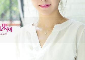 UGirls尤果网 – 当景思晴当秘书：文件和咖啡外，究竟还有啥好玩的精选瞬间？