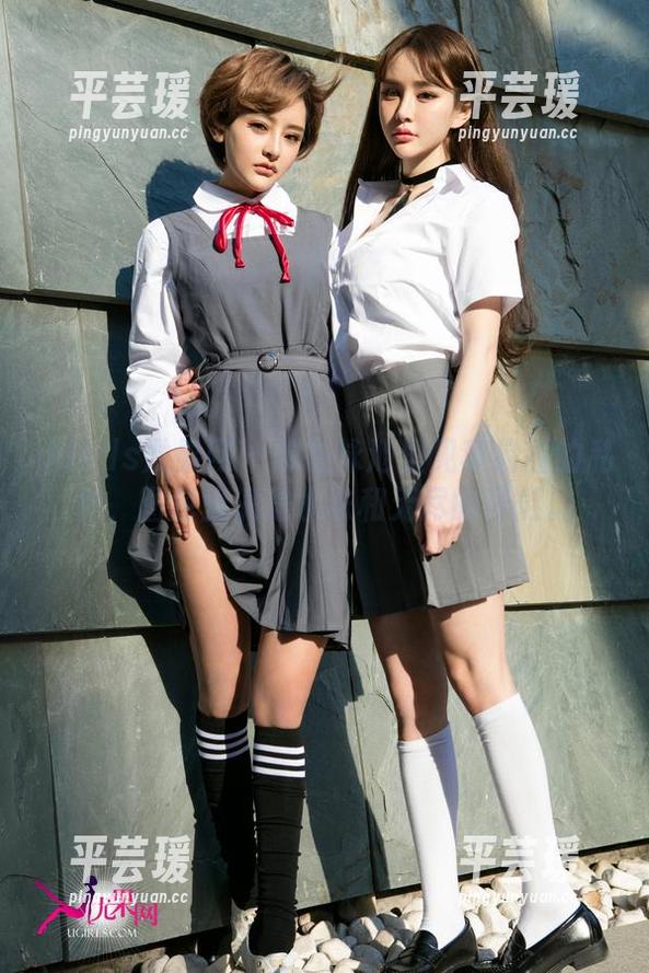 UGirls尤果网 - 想在泳池里见李易童的私拍，图包里满是水珠和无尽的可能。