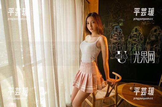 UGirls尤果网 - 王瑞儿：丝袜与腿的绝美共舞—看精选图片，秒变收藏款！
