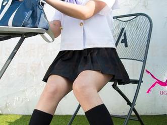 UGirls尤果网 – 万一谭晓彤的泳衣会游泳，图包又会不会随之漂流呢？