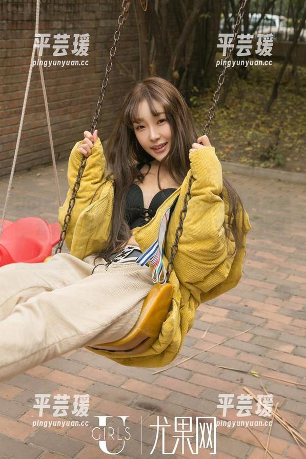 UGirls尤果网 - 一眼能看出颜爱泽的审美，套装图集收藏笔记本里，别忘了下载哦！