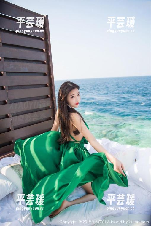 XIAOYU语画界 - 林子遥与“套装”的私拍微妙合奏，竟然有种意犹未尽的感觉？