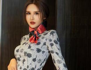 XINGYAN星颜社 – 高清原图展示王俪丁呀和她的牛仔裤，能否把我这厚重的生活也打一打光呢？