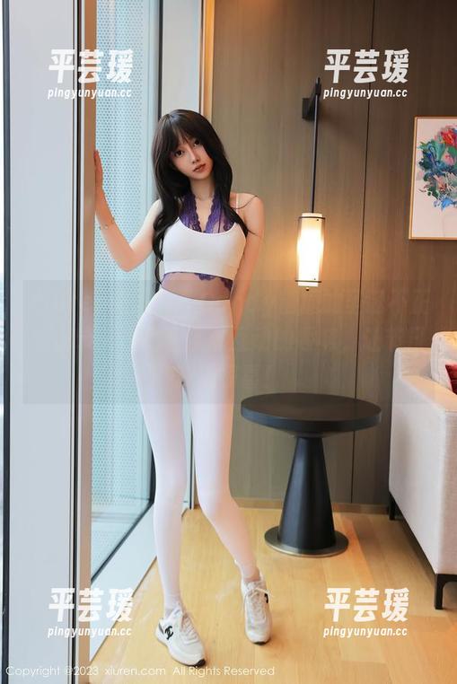 Xiuren秀人网 - Candy糖糖的圣诞不正经记录：作品和资源互动的趣味，让节日充满惊喜！