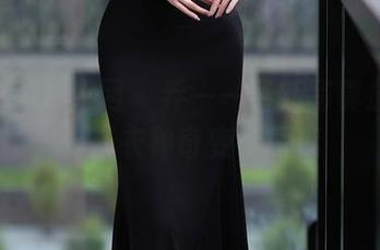 Xiuren秀人网 – 乔一一最新写真放大招，毛衣神奇变身示范