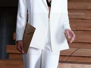 Xiuren秀人网 – 这最新兔子NINA和服原图，想问问是不是每个人都能理解这种微妙的美。