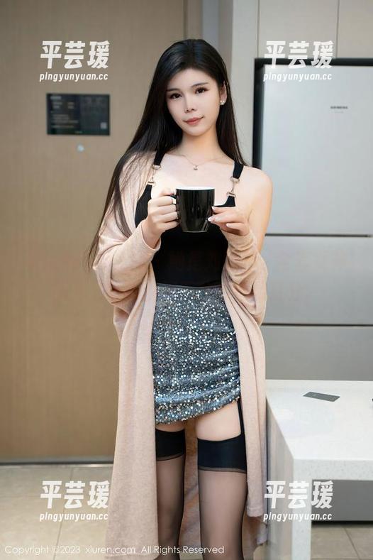 Xiuren秀人网 - 她是刘婷婷，全套女神图片，看得我忍不住想给她打分。