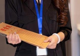 Xiuren秀人网 – 什么是优秀的护士？看刘钰儿的写真，福利十足，绝对不打折！