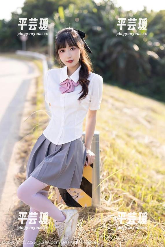 Xiuren秀人网 - 又是一轮更新，司妃SL让“花嫁”翩翩起舞，追逐你的婚礼梦。