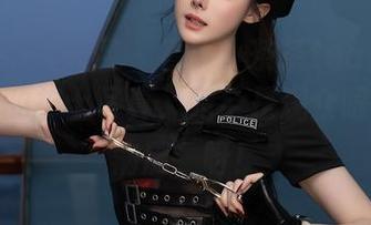 Xiuren秀人网 – 看！小茶茶tea在最新图库中的护士写真，完全是观众眼中的“病历”呀！