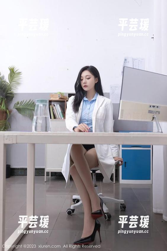 Xiuren秀人网 - 徐莉芝Botty的连体衣，别被无圣光吓到，图片中的真我风前行