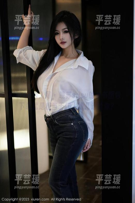 Xiuren秀人网 - 晚苏susu的秘书图包，下载就是相当于把人缘儿送给你？