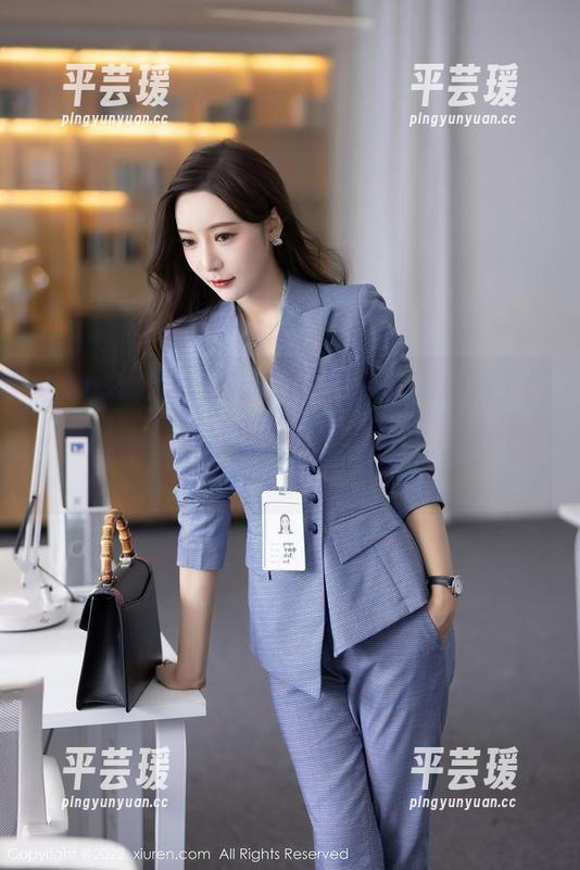 Xiuren秀人网 - 衣柜不够用，沈佳熹的制服作品真让人想一次性“购买”她所有的风格。