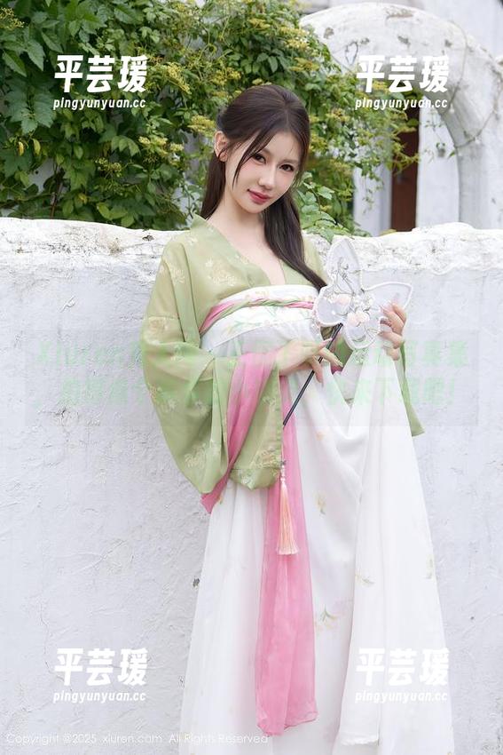 Xiuren秀人网 - 王俪丁呀的运动写真集，拍得像个跑步的小精灵，快来下载吧！