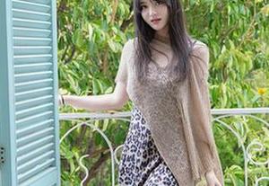 Xiuren秀人网 – 白丝也是一种境界，章芃芃的精选套图！穿上白丝，我觉得自己立马高级了！