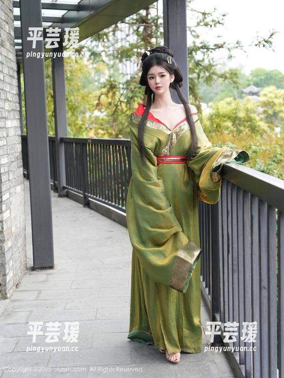 Xiuren秀人网 - 萌汉药baby不带滤镜的酒店制服OL图集：你见过这么‘职业’的吗？