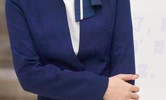 Xiuren秀人网 – 睡衣图包来了，颖仪baby继续展现完美的‘不想出门’舞姿，更新里全是我理想中的日常。