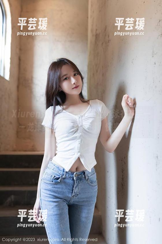 Xiuren秀人网 - 青春不止，泳衣在手——龙泽美曦的精选美图，快来偷瞄！