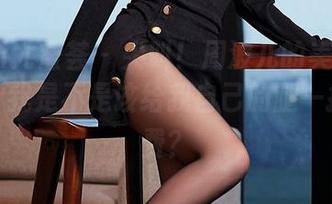 YouMi尤蜜荟 – 尖叫！周波儿的美脚更新来了，我是不是该给我自己的腿一打补助费？