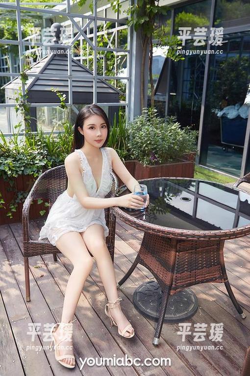 尤蜜荟的精选探险：红帐中的影影绰绰