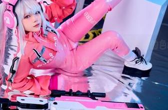 ZinieQ的圣诞安？原图让我似乎看到了什么，图片的色调是不是可以再挑剔一下？