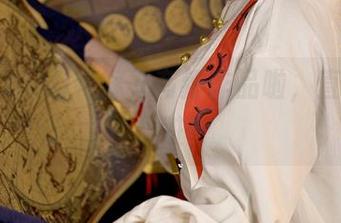 看！ZinieQ花嫁又有新作品啦，直戳我的心脏！