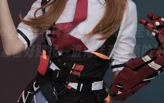 ZinieQ最新写真集来了！乌尔里希·冯·胡滕，准备好迎接一波海洋系颜值的冲击吗？