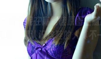 pans – 看安妮在高跟鞋原图里随意流露出的气场，那认识这鞋的人真不一般。